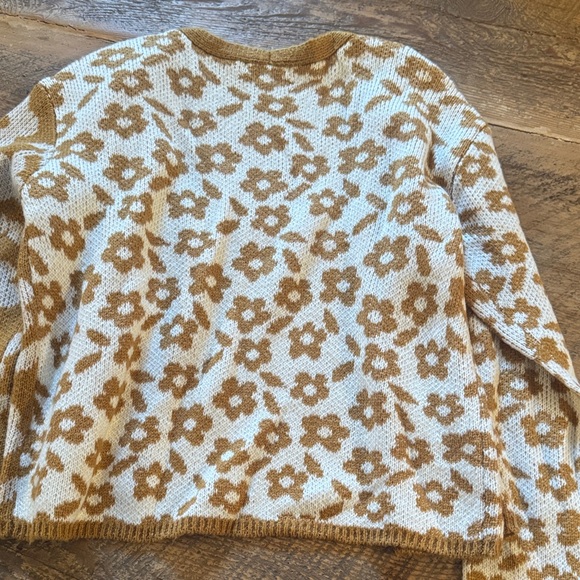 SO Women's Brown and Cream Floral Cardigan - Picture 6 of 6